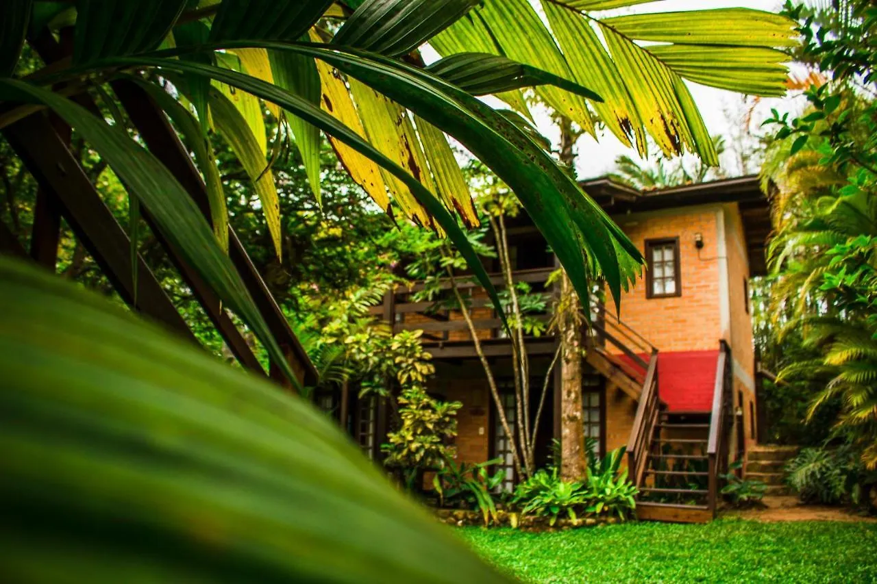 Pousada Além do Jardim Praia do Rosa Bed and breakfast